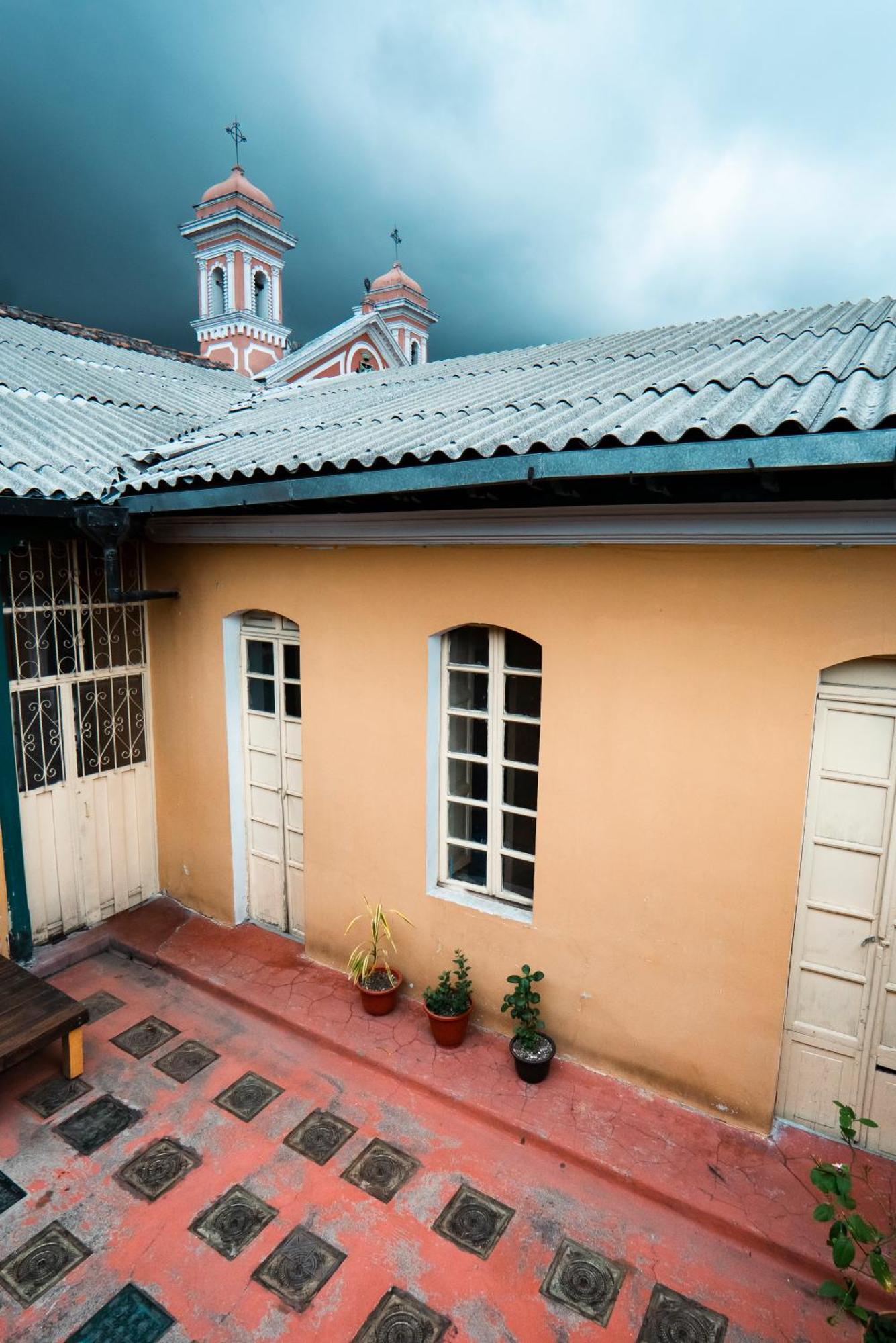 فندق Basshaus Huamboya المظهر الخارجي الصورة